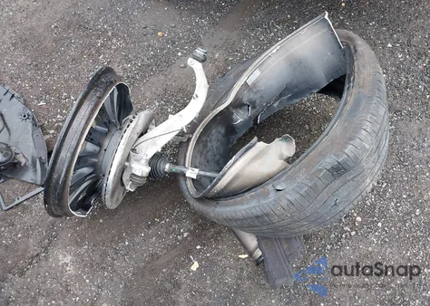 2021 Tesla Model Y Long Range Dual Motor All-Wheel Drive z USA, uszkodzony, nr VIN 5YJYGDEE7MF304864